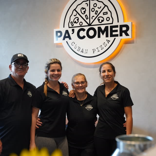 The Pa’ Comer team at the shop