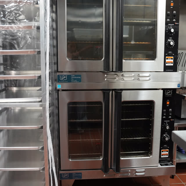 The oven at the Pa’ Comer shop
